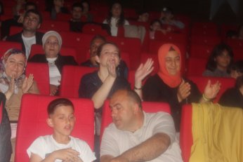 Ünal “dursun.” Murat durmasın!