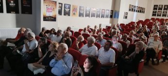 Çiftçi, Kurmaysız Devrimciler’i Esenyurt’ta imzaladı