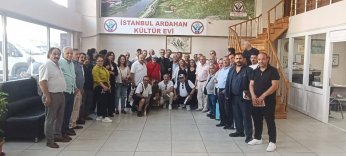 Çiftçi, Kurmaysız Devrimciler’i Esenyurt’ta imzaladı