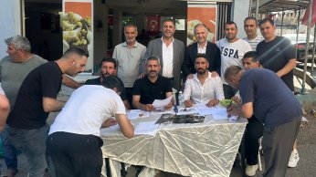 Dilovalı ayakta sokakta imzada