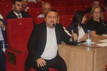 Bir bardak suda 16.5 dakika fırtına