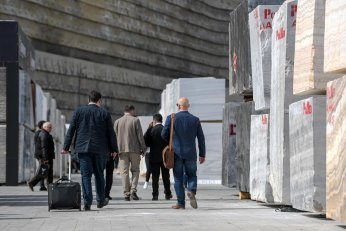 Doğal taşta doğalötesi güç birliği