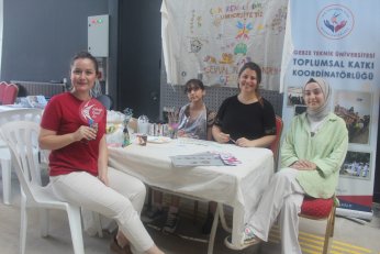 Sanayiyle iç içeyiz. Alanımızda en iyisi biziz