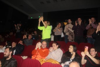 Veda etmiyorum. Son  soluğa kadar buradayım