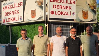 Mücadeleci Emekliler’de kart töreni 