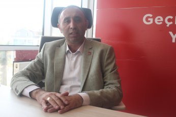 Ön seçime gitmediğine  pişman. İstifa restine değil