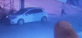 İki polisten biri açığa alındı