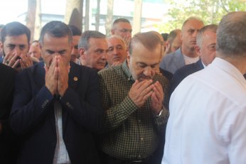 Cömert, mütevazi,  müşfik ve hasbiydi 