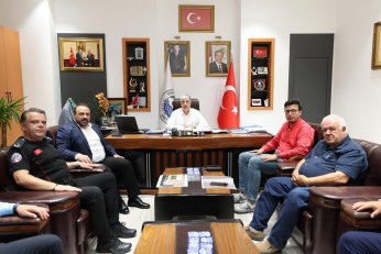 Ömeroğlu basın hariç herkese teşekkür etti