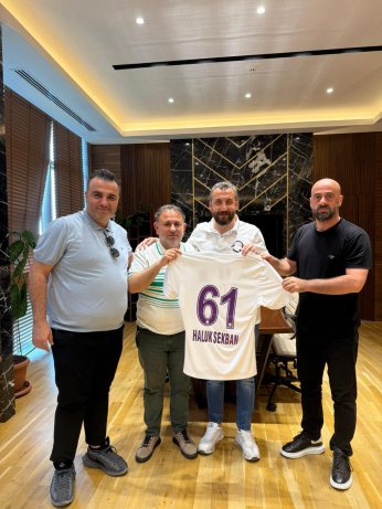 Batuhan Üzgül profesyonellikte ilk İmzayı Gebzespor’da attı 