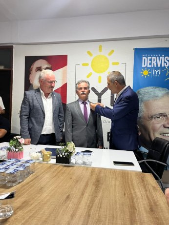 Ümmetçilerin Arap kimliğini reddediyoruz