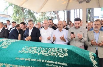 Kamil Uzunmehmet toprağa verildi 