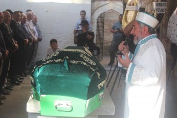 Kamil Uzunmehmet toprağa verildi 