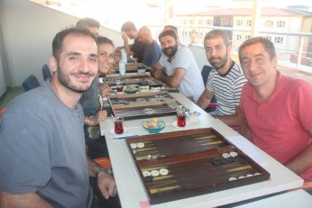 Mühendisler düşeş attı yek geldi