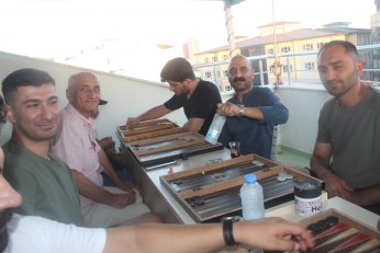 Mühendisler düşeş attı yek geldi