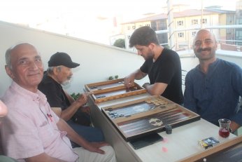 Mühendisler düşeş attı yek geldi