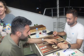 Mühendisler düşeş attı yek geldi