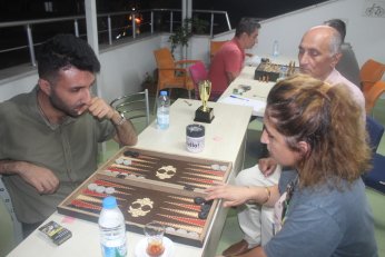 Mühendisler düşeş attı yek geldi