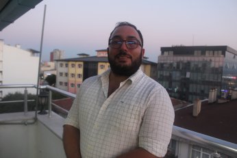 Milli projedeyim. Önceliğim ben değil vatan!