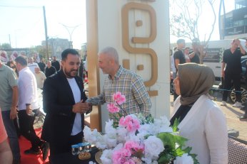 Hook in Lab’a güllük  gülistanlık görkemli açılış