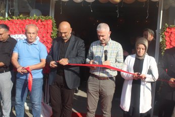 Hook in Lab’a güllük  gülistanlık görkemli açılış