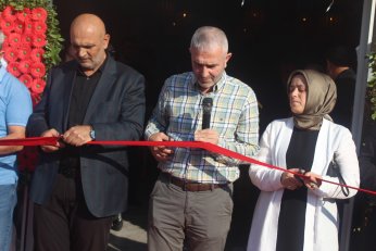 Hook in Lab’a güllük  gülistanlık görkemli açılış