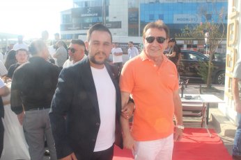 Hook in Lab’a güllük  gülistanlık görkemli açılış