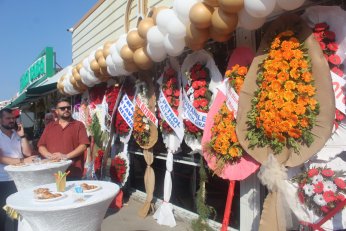 Hook in Lab’a güllük  gülistanlık görkemli açılış