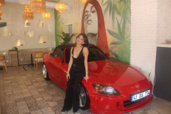 Hook in Lab’a güllük  gülistanlık görkemli açılış