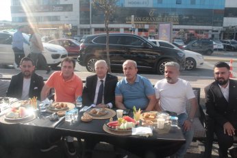 Hook in Lab’a güllük  gülistanlık görkemli açılış