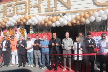 Hook in Lab’a güllük  gülistanlık görkemli açılış