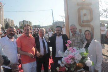 Hook in Lab’a güllük  gülistanlık görkemli açılış