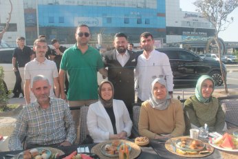 Hook in Lab’a güllük  gülistanlık görkemli açılış