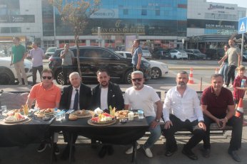 Hook in Lab’a güllük  gülistanlık görkemli açılış