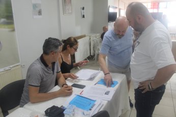 Osman Yılmaz’da beş  kadın her iki listede yer aldı