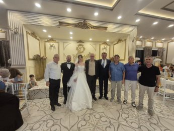 Mimar gelinle  öğretmen damattan yaz sonu düğünü