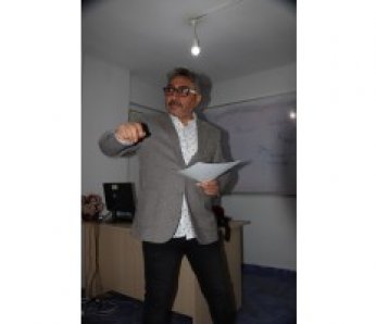 Tekin Çelik ile etkili iletişim ve beden dili semineri