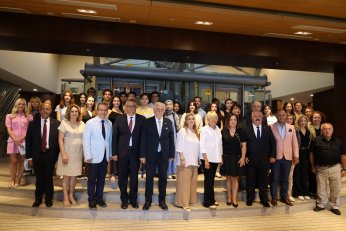 Yeni ticaret elçileri İzmir’de yetişiyor