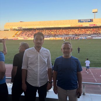 At Mustafa at.  Tut Furkan tut 