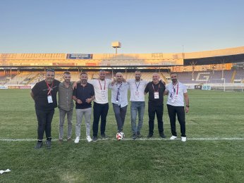 At Mustafa at.  Tut Furkan tut 