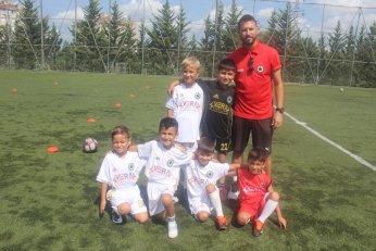 Planlı, programlı, bilimsel  eğitim Yenikent SK’da 