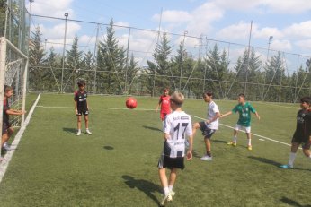 Planlı, programlı, bilimsel  eğitim Yenikent SK’da 