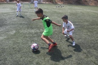 Planlı, programlı, bilimsel  eğitim Yenikent SK’da 