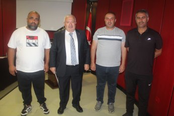 Direnişteyiz. Biz de destek isteriz