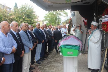 Hacer Bora toprağa verildi 