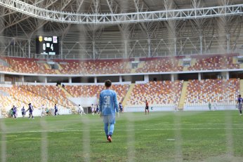 Zirvede, “Bir arkadaşa” bakıp çıktık