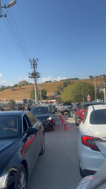 3 bin öğrencili bölgeye halk otobüsü konulamadı