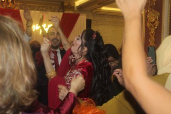 Sazı alah tarı çalah. Oynayalım Terekeme…