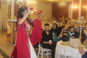 Sazı alah tarı çalah. Oynayalım Terekeme…