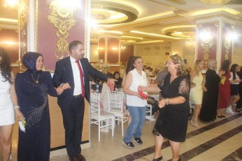 Sazı alah tarı çalah. Oynayalım Terekeme…